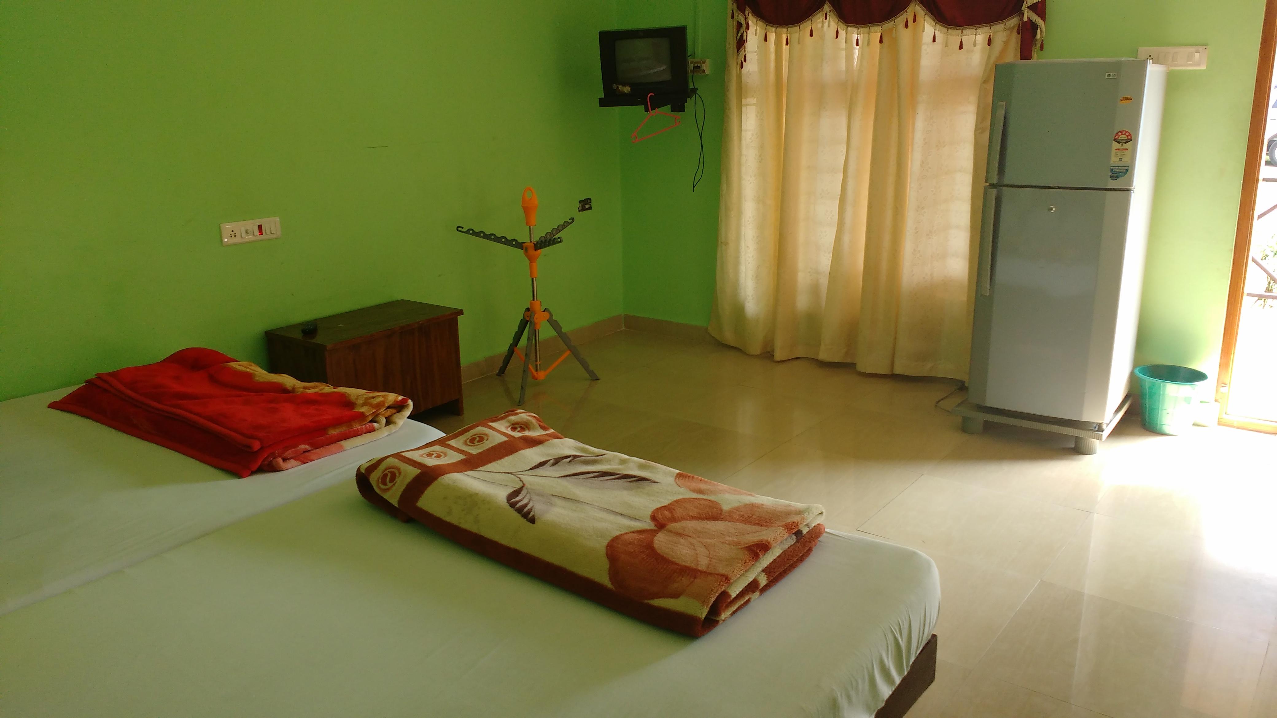 Vinoth's Homestay - Tap to explore photos