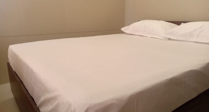 LEMON RESIDENCY By Chungath Room Type - Double Room Deluxe Air Conditioned