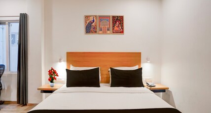OYO Townhouse Deva Road Lucknow Room Type - Classic
