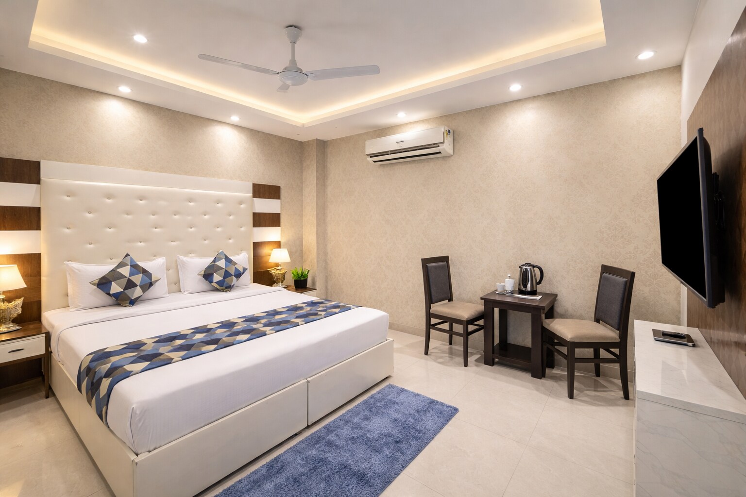 Hotel Renox by Star Inn Near Delhi Airport - Tap to explore photos
