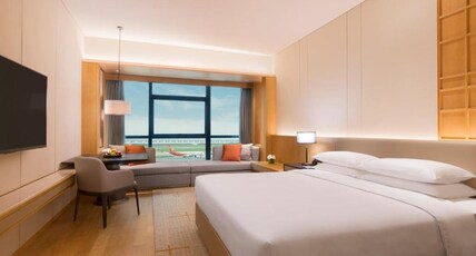 Hyatt Regency Shenzhen Airport Room Type - 2 Twin Beds, Club Access