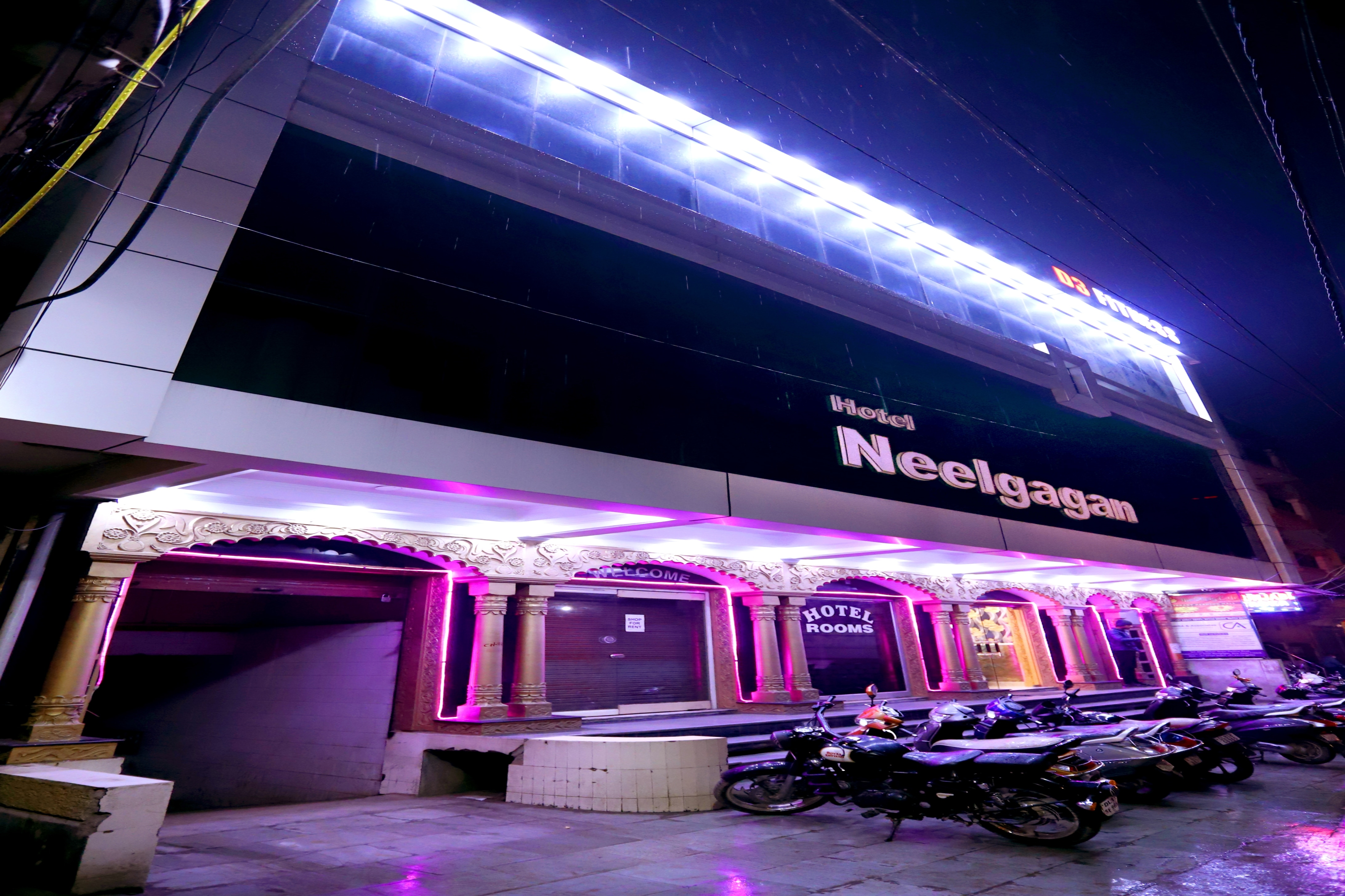 Neelgagan Hotel Janakpuri - Tap to explore photos