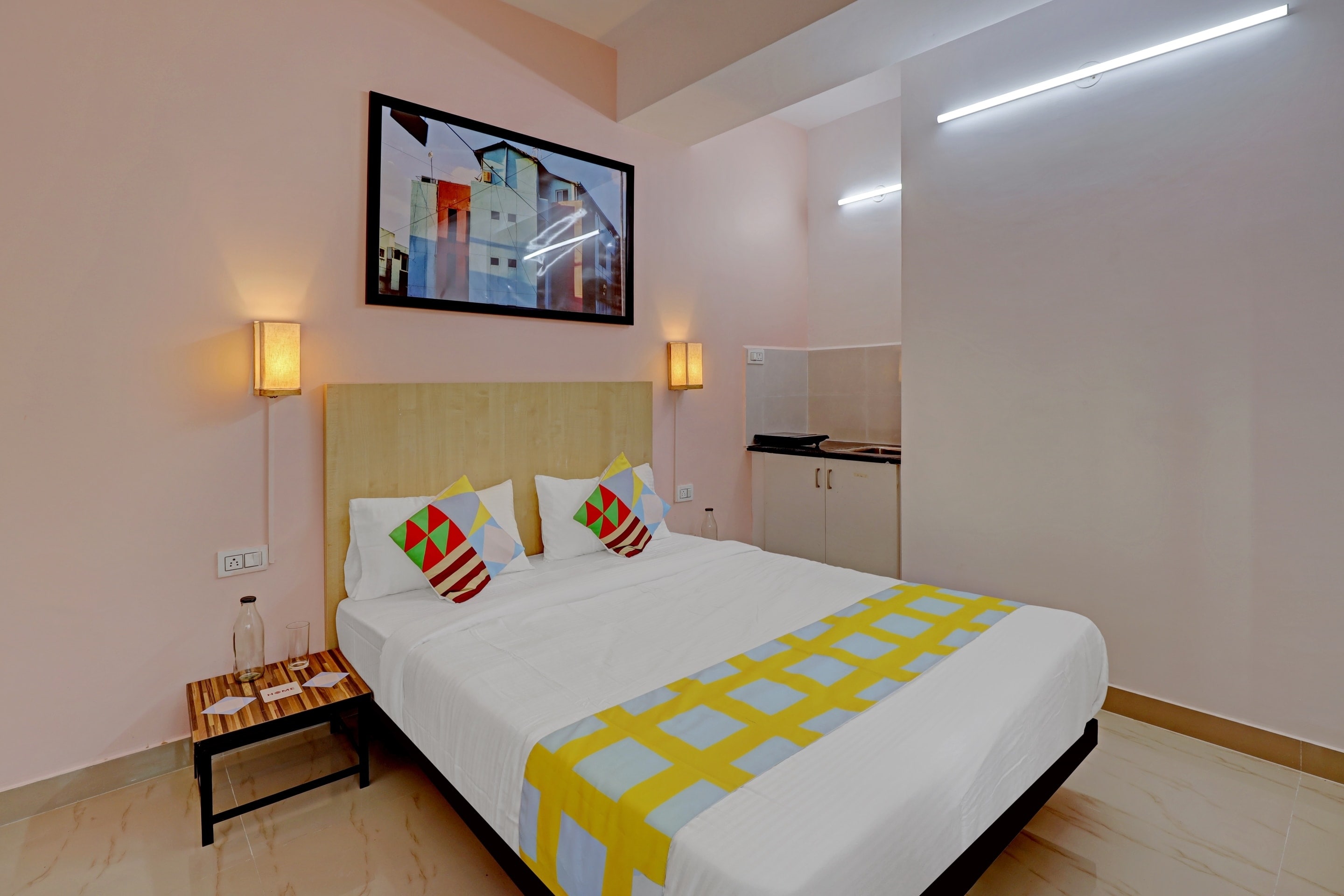 Hotel O Compact Studio Kr Puram Near Phoenix Marketcity - Tap to explore photos