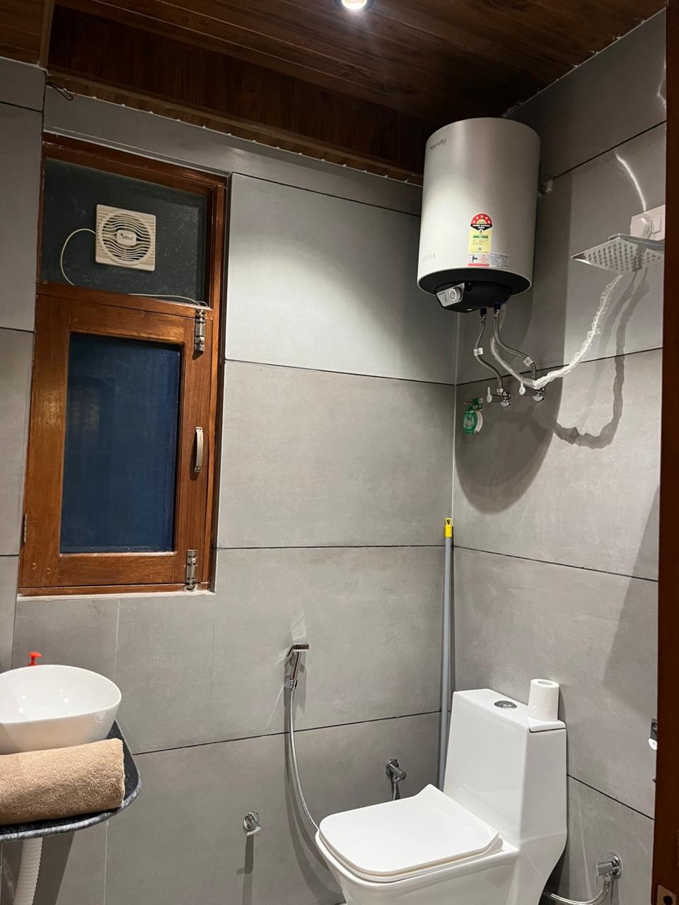 The Cedar Heights Serviced Apartments - Tap to explore photos