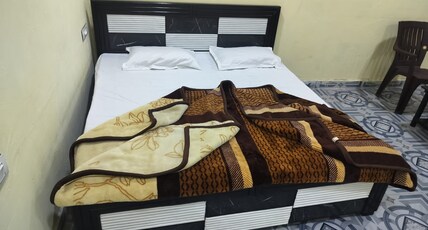 L.S HOME STAY Room Type - SUPER DELUXE ROOM  2