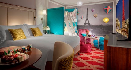 The Parisian Macao Room Type - Famille Queen
