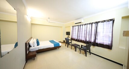 Hotel Alt Acco close to Kharadi Room Type - Deluxe Room