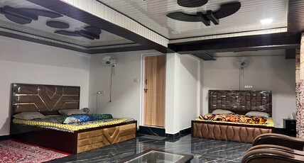 Banihal Paradise Room Type - Double deluxe veiw room