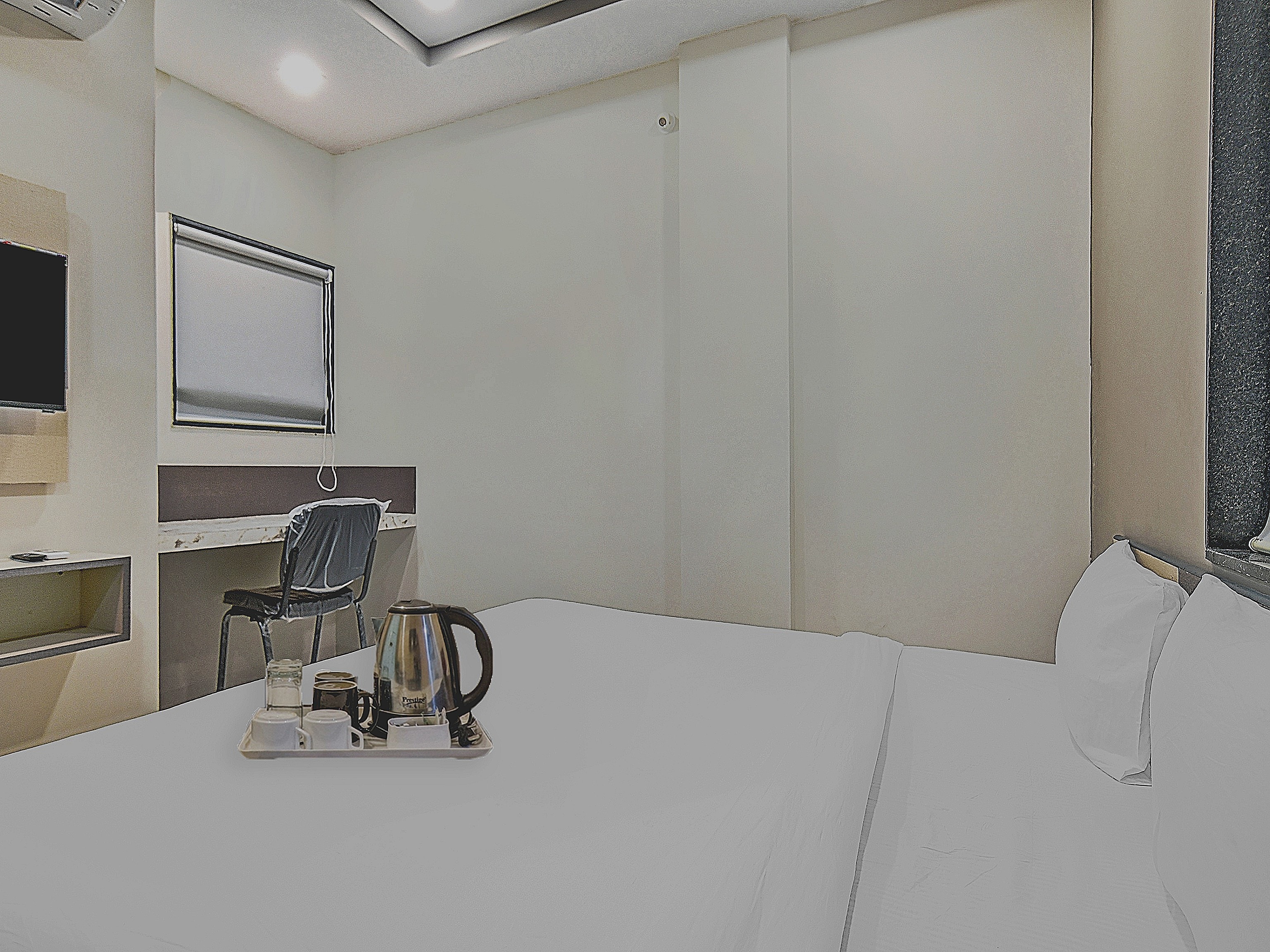 Flagship Urban Elite - Tap to explore photos