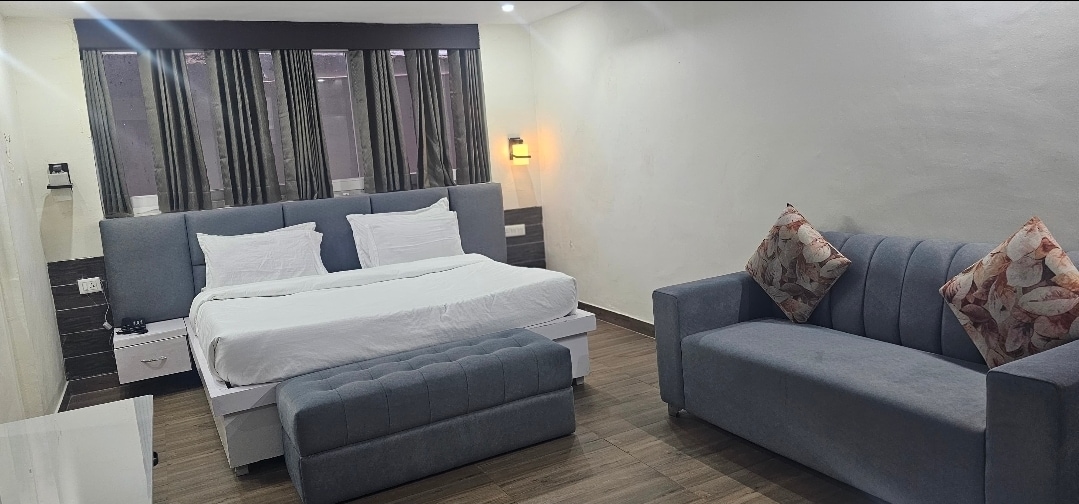 Hotel Shivraj Mussoorie(In- house Parking) - Tap to explore photos