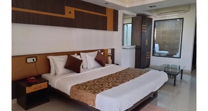 FabHotel Grand Suites Room Type - Premium Room