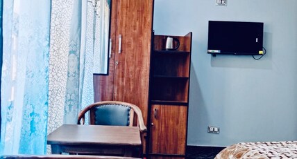 The Aastana- Villa near Srinagar Airport Room Type - Deluxe Room The Aastana- Villa near Srinagar Airport Room Type - Deluxe Room