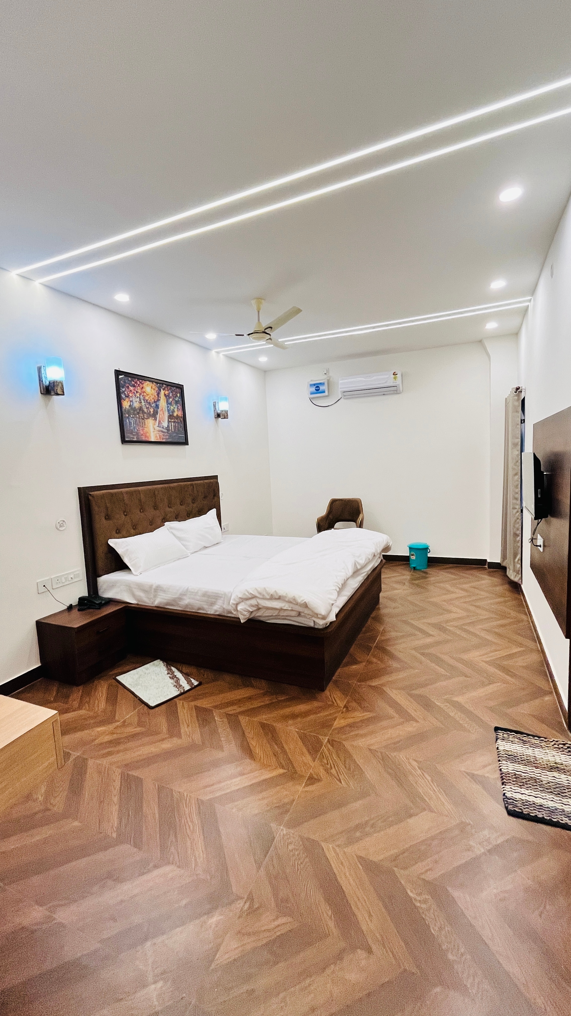 Gulmohar Hotel - Tap to explore photos