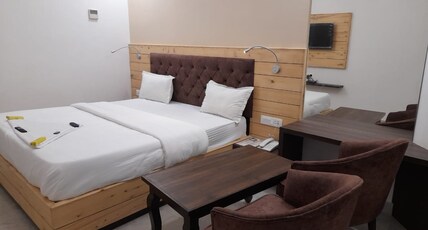 ORACLE INN Room Type - Deluxe 