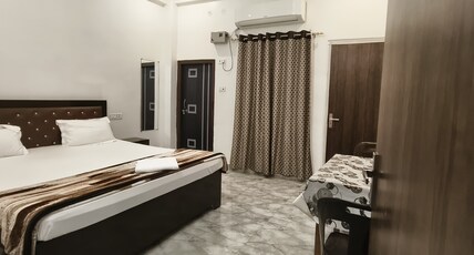 Saryu Guest House Room Type - Bedroom 1