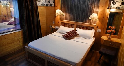 Hotel York (5 Mins Walk to Dal Lake) Room Type - Deluxe Room 2nd Floor or 3rd Floor
