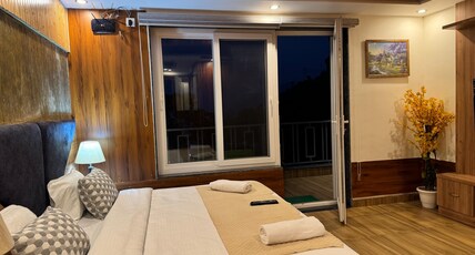 Chalet De Nature | Rooftop Sitting x WIFI Room Type - 2 BHK floor set