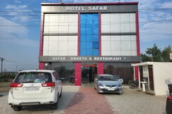 Hotel Safar