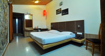 RIO RESORT (A RIVERSIDE) Room Type - Ac Deluxe Cottage Room