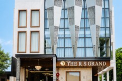 Hotel The R S Grand