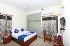 Photos of Hotel Shri Nivas (Near Navlakha Bus stand), Indore