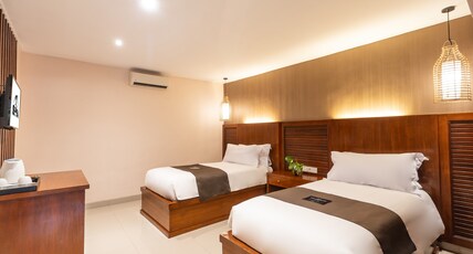 Suka Beach Inn Bali Room Type - Superior Double Room with AC
