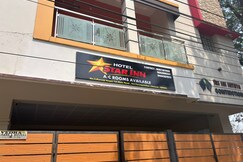 HOTEL STAR INN