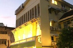 Sawasdee Sukhumvit Inn Hotel