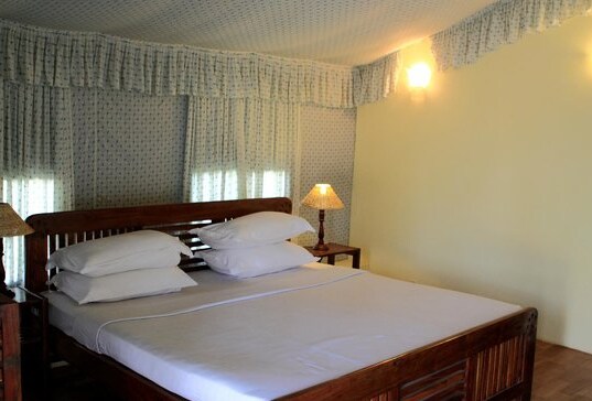 Nagzira Nature Camp | Rooms & Caretaker - Tap to explore photos