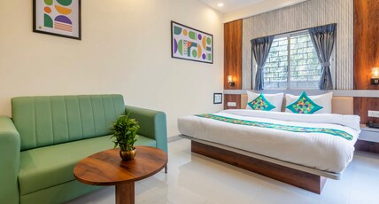 Treebo Himalayan Homestay Room Type - Deluxe Room with Balcony