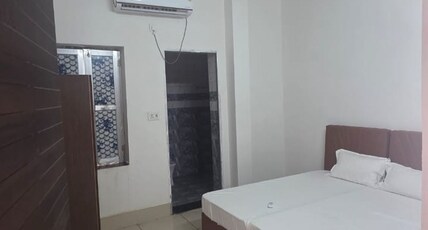 Prem Villas Hotel Room Type - Deluxe Room with Air Conditioning