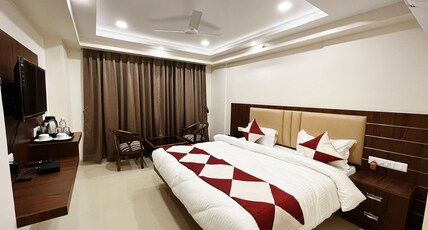 HOTEL MK GRAND, ISHWAR TOWER, GODOWLIA Room Type - DELUXE