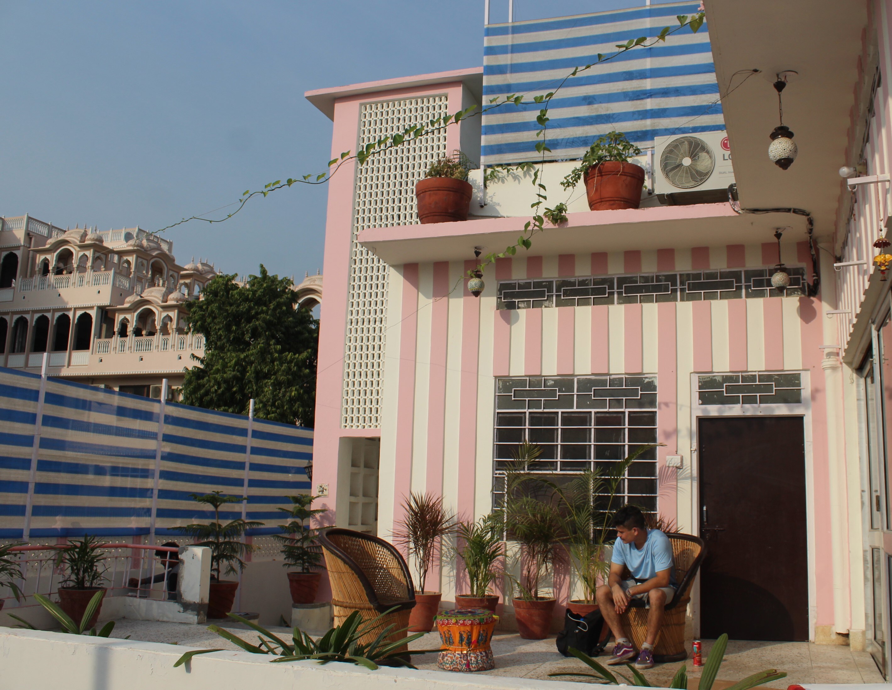 Backpackers Villa Jaipur - Tap to explore photos