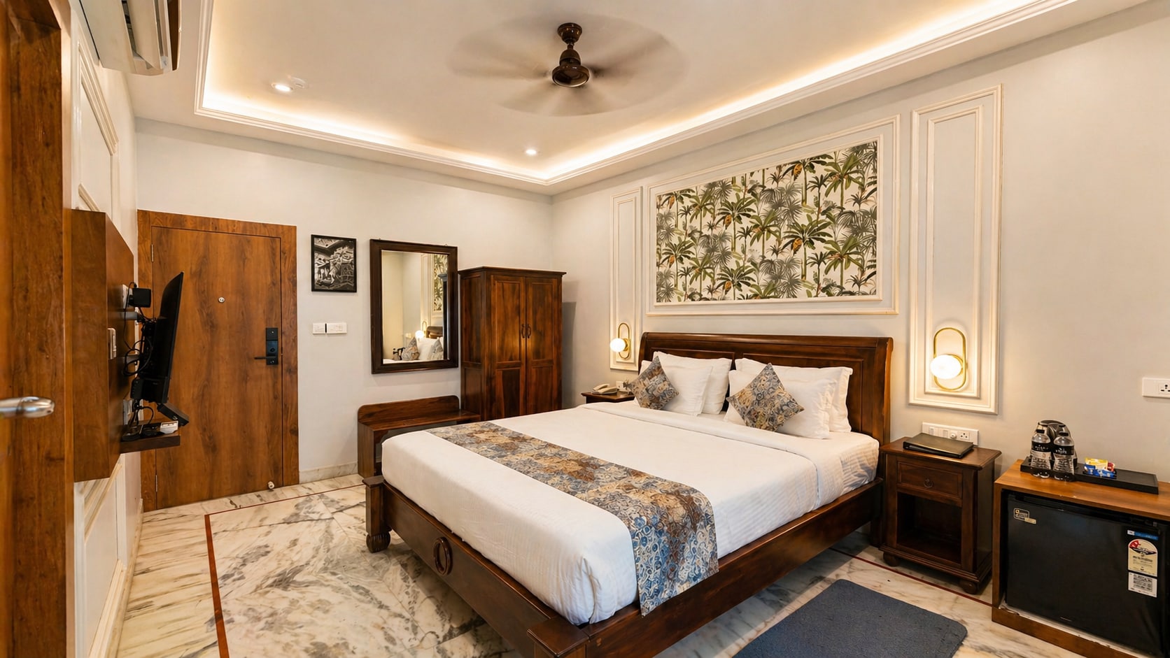 The Crescent Udaipur | Boutique Hotel Near Lake Pichola with Pool - Tap to explore photos