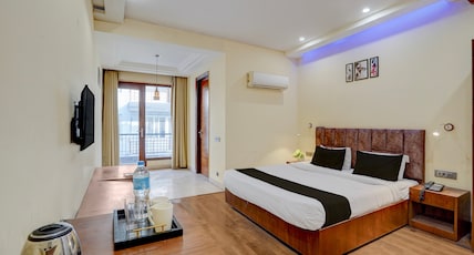 Townhouse Sector 47 Near Medanta Room Type - Classic with Balcony Townhouse Sector 47 Near Medanta Room Type - Classic with Balcony