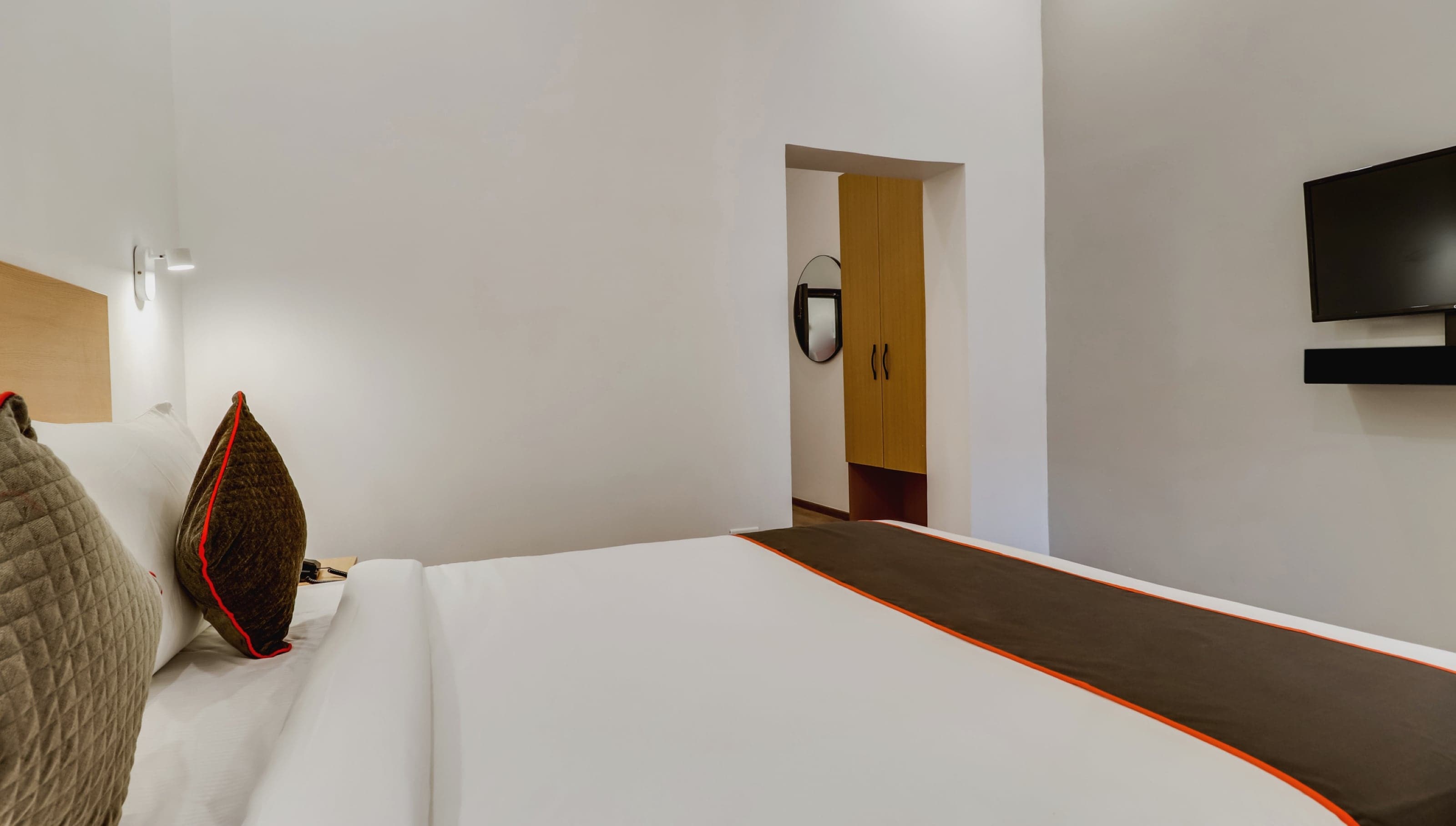 Townhouse Gandhi Hall - Tap to explore photos