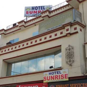 HOTEL SUNRISE - Tap to explore photos