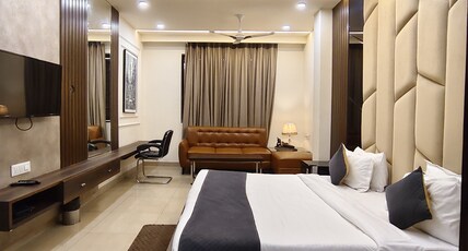 Bhumi Residency Room Type - Executive Suite with City View