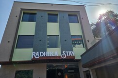 Hotel Radhika Stay- walking disctance from Salasar Balaji