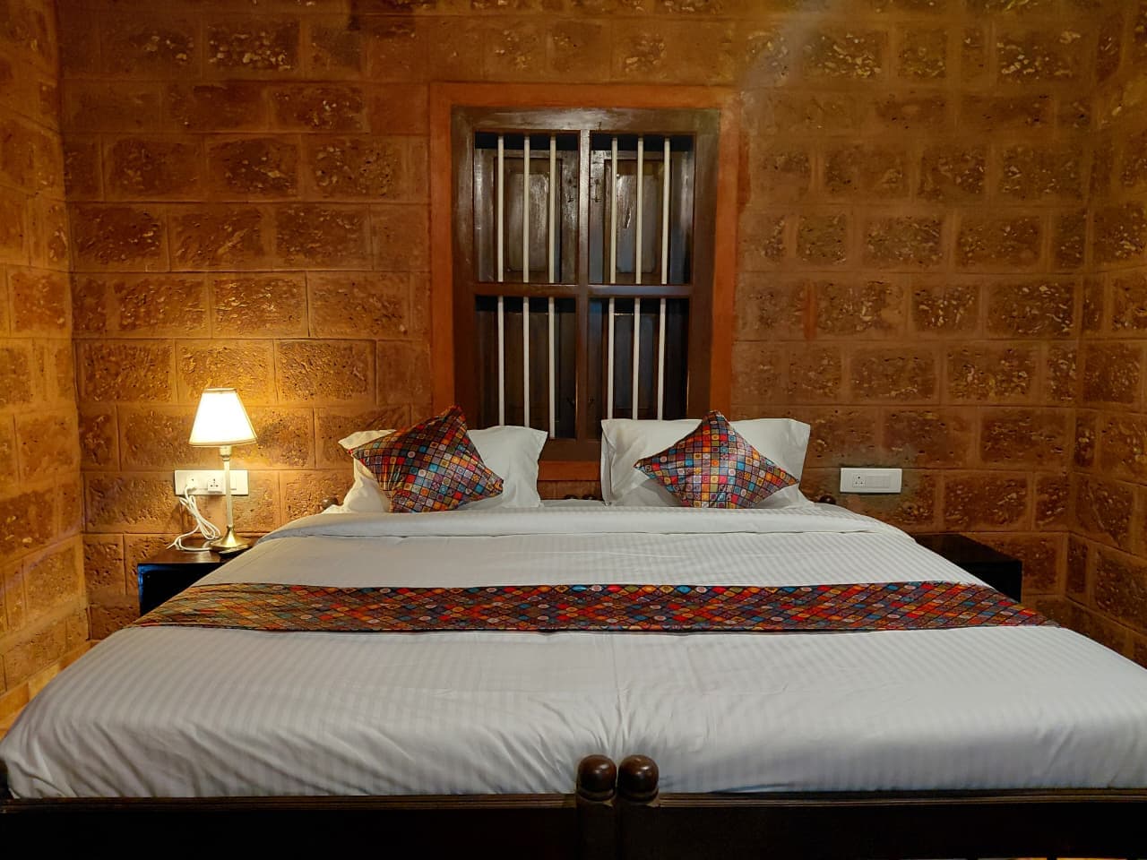 Vilstay Premium- Manikarnika Boutique Resort - Tap to explore photos