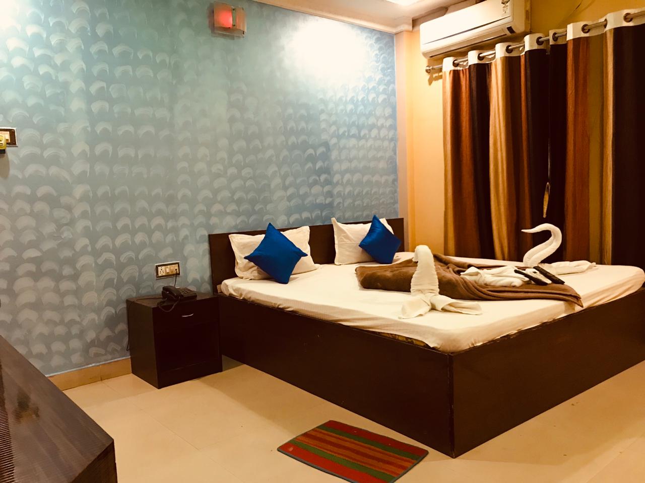BANDHAN INN - Tap to explore photos