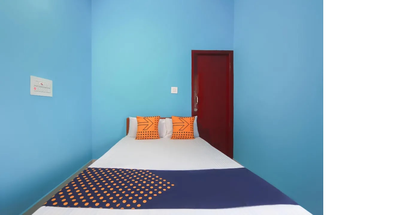 SSK GUEST HOUSE SRIPURAM - Tap to explore photos