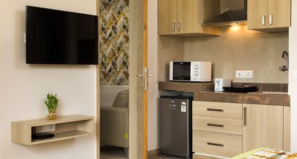 Hotel Silver Oak @ Sector 39 Room Type - Suite