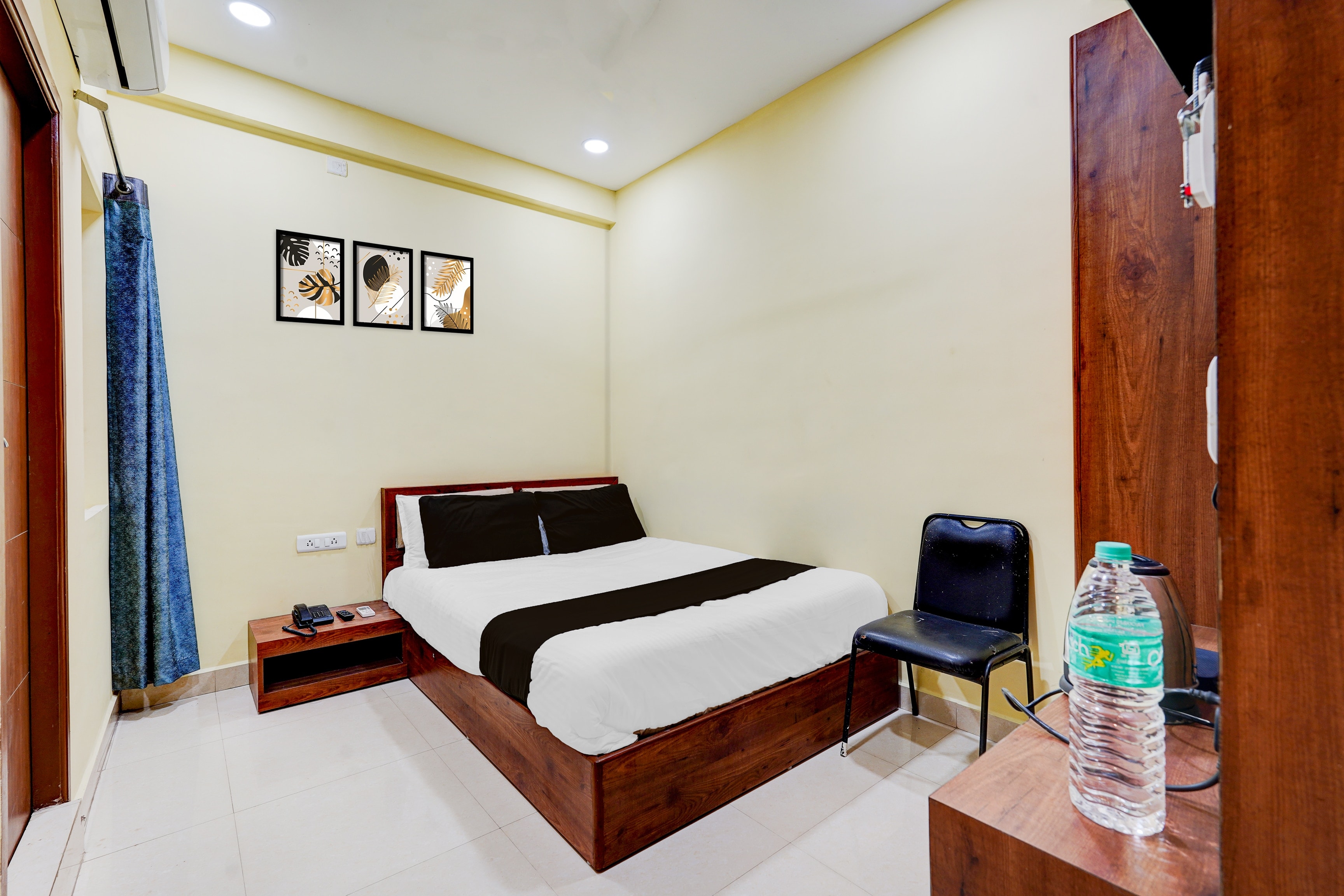 Collection O Vadapalani Metro Station Formerly Pineapple Guest House - Tap to explore photos
