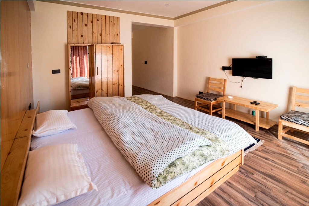 HOTEL GAWA RETREAT - Tap to explore photos