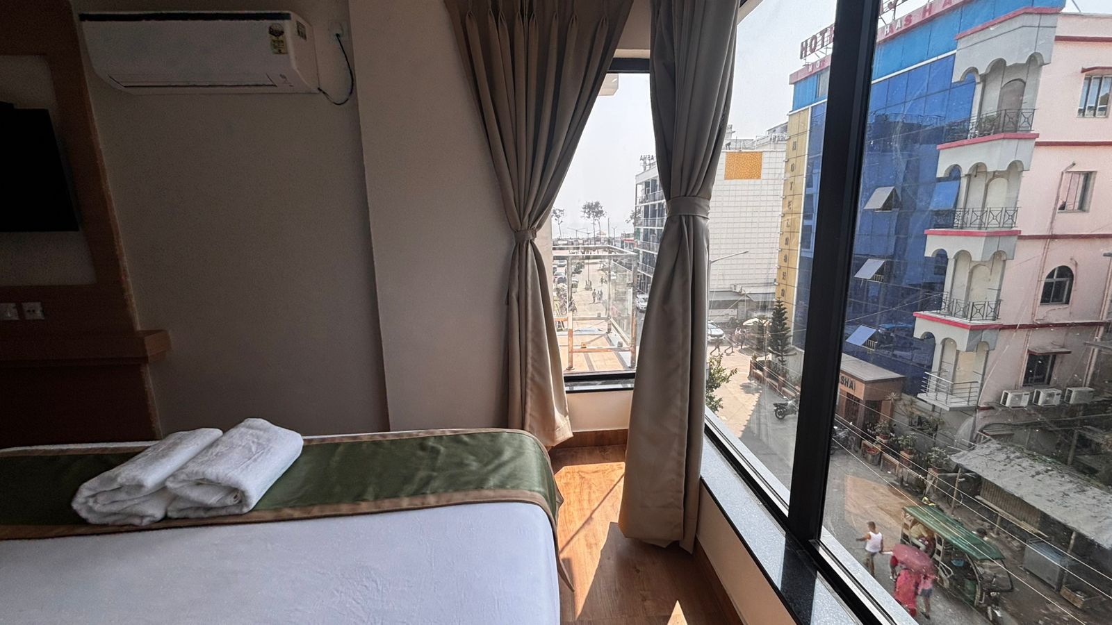 Hotel Kanchan International - Tap to explore photos