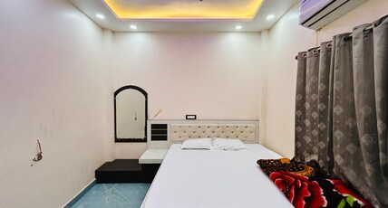 Kaveri Cottage Room Type - Deluxe Room with Air Conditioning