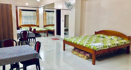 Pine Hill Home Stay Room Type - Six Bedded Room