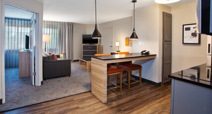 Candlewood Suites KENOSHA Room Type - 1 Bedroom Suite