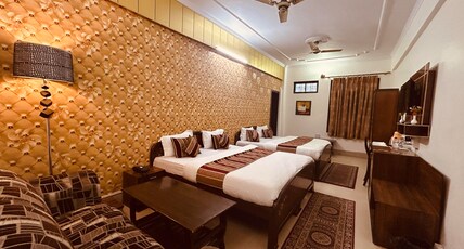 Hotel Mandakini (2Kms Distance From Sangam) - Rudraprayag Room Type - Family Suite AC